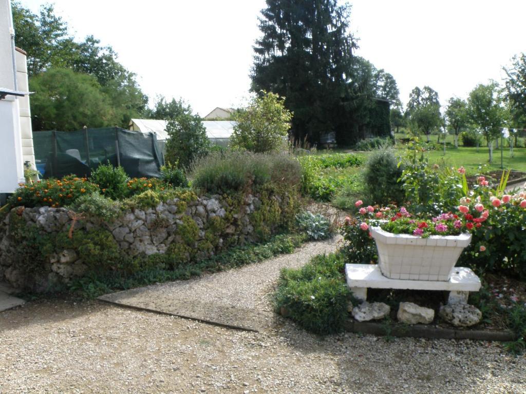 Chambres D'Hotes Le Pavillon Du Charme Cousances-les-Forges Exterior foto